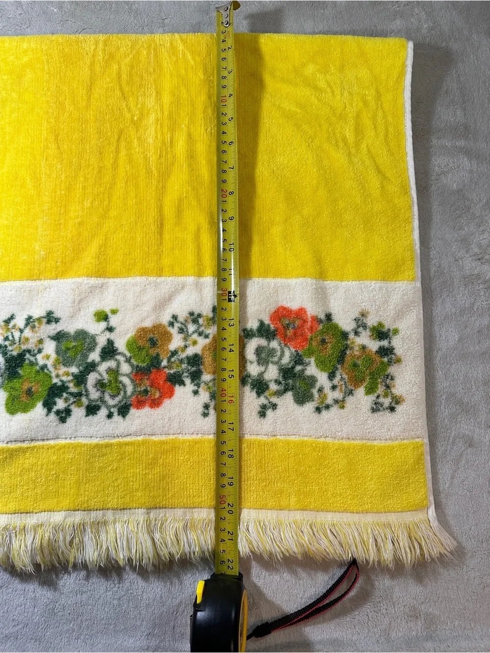 Vintage MCM Floral Fringed Cotton Towel 21x42